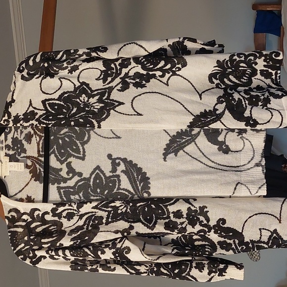 Chicos open sweater, size 0 - Picture 6 of 6